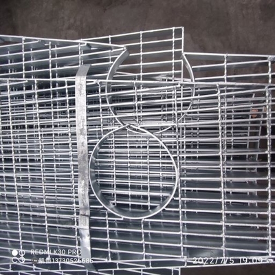Gümüş Özel Şekilli Çelik Metal Izgara Özelleştirilmiş