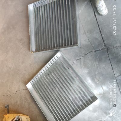 Tesis Platformu İçin Özel Yapılmış Gümüş Basınçlı Kaynak Galvanizli Çelik Izgara