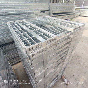 Sıcak Galvanizli Çelik Izgara Plakası, Özel Siper Kapak Plakası Izgarası