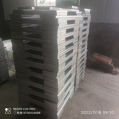 Sıcak Galvanizli Çelik Izgara Plakası Özelleştirilmiş Hendek Kapak Plakası Izgarası Özelleştirilmiş Sırt Plakası
