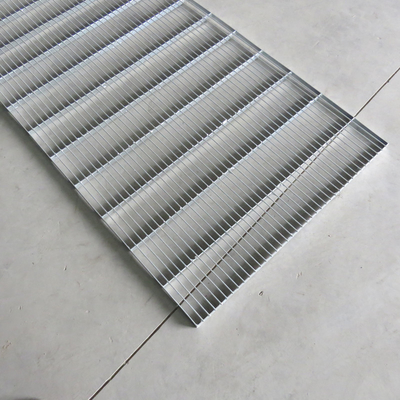 Q235 Güvercin Kulübesi İçin Sıcak Daldırma Galvanizli Metal Izgara Zemin Izgarası