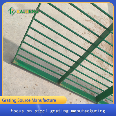 Yeşil Plastik Emprenyeli Metal Izgara Zemin Podyum 100x200