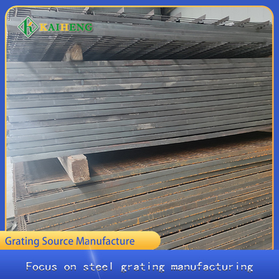 Kanatlı Kafesi İçin Sıcak Daldırma Galvanizli Izgara Mesh Korozyona Dayanıklı Metal Izgara Çit
