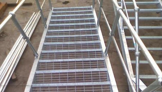 ODM Cıvatalı Konut Metal Galvanizli Merdiven Basamakları